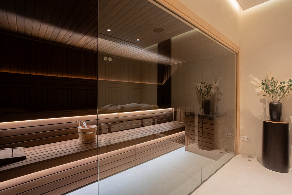 Huis te koop in Los Monteros | 6 slaapkamers H5256361