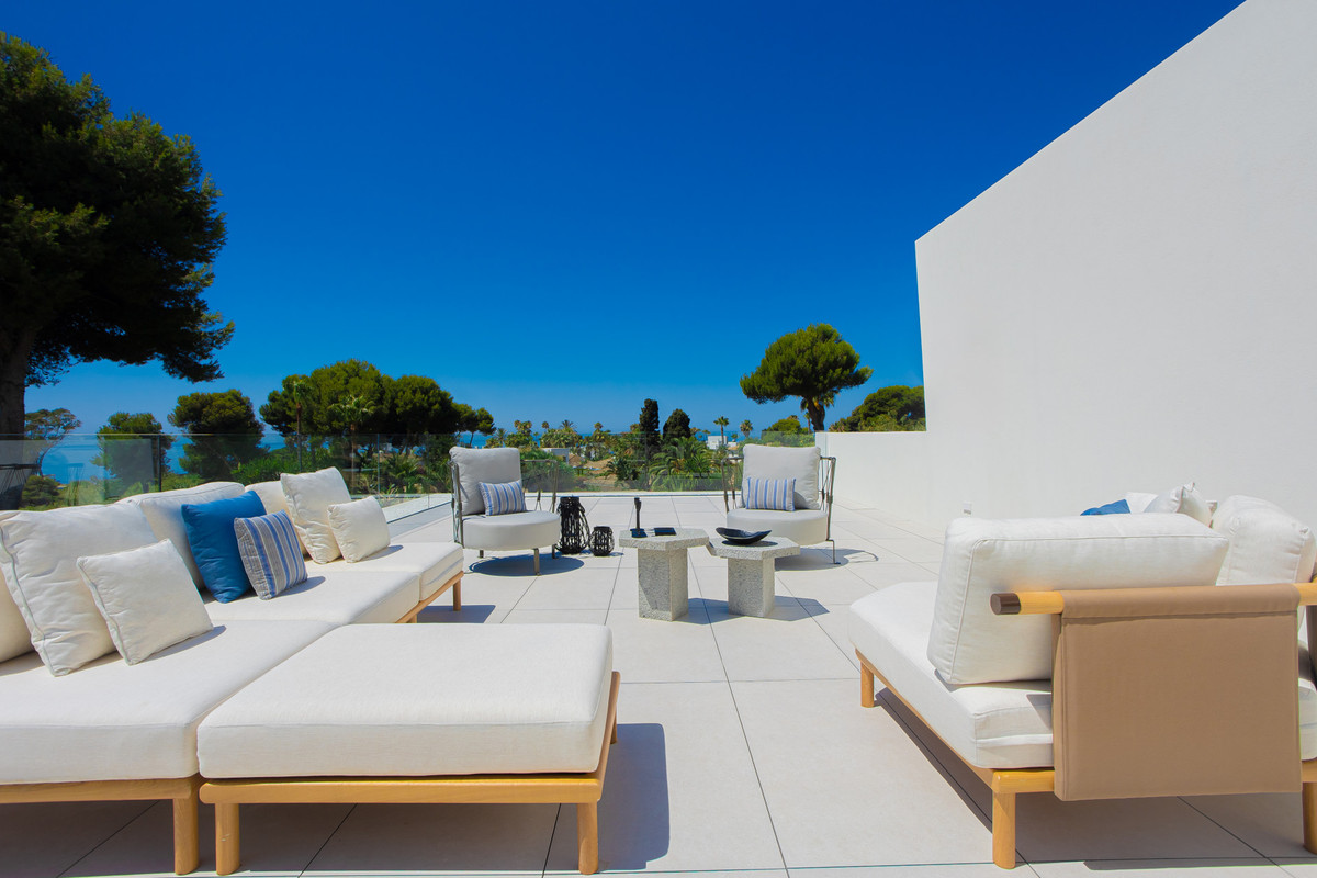 Huis te koop in Los Monteros | 6 slaapkamers H5256361