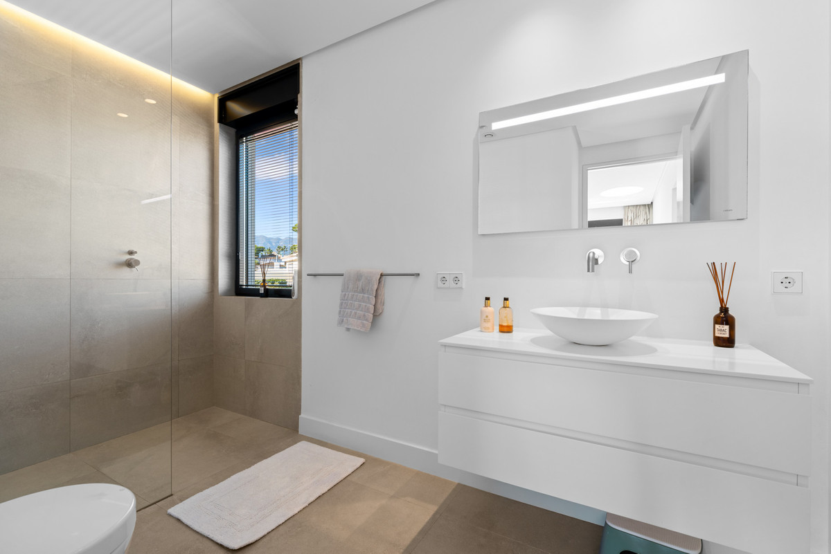 Property main view 44