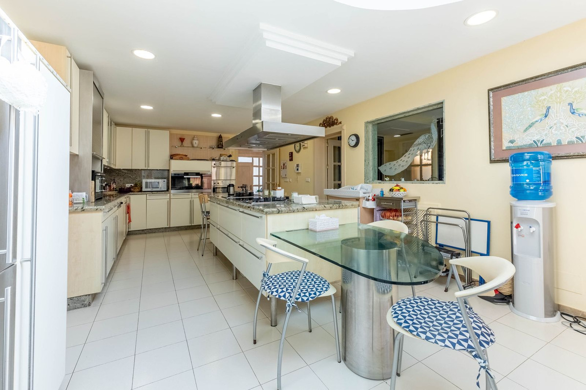 Property main view 60