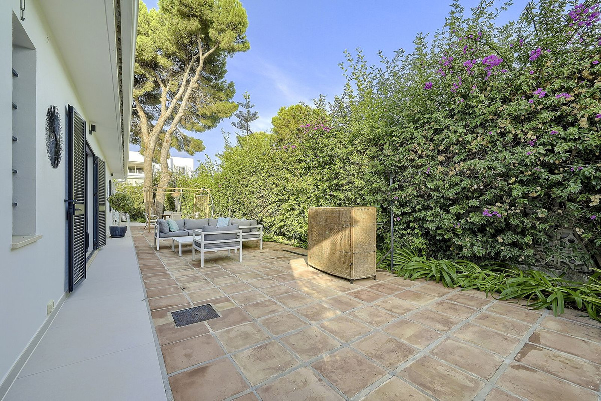 Property main view 38