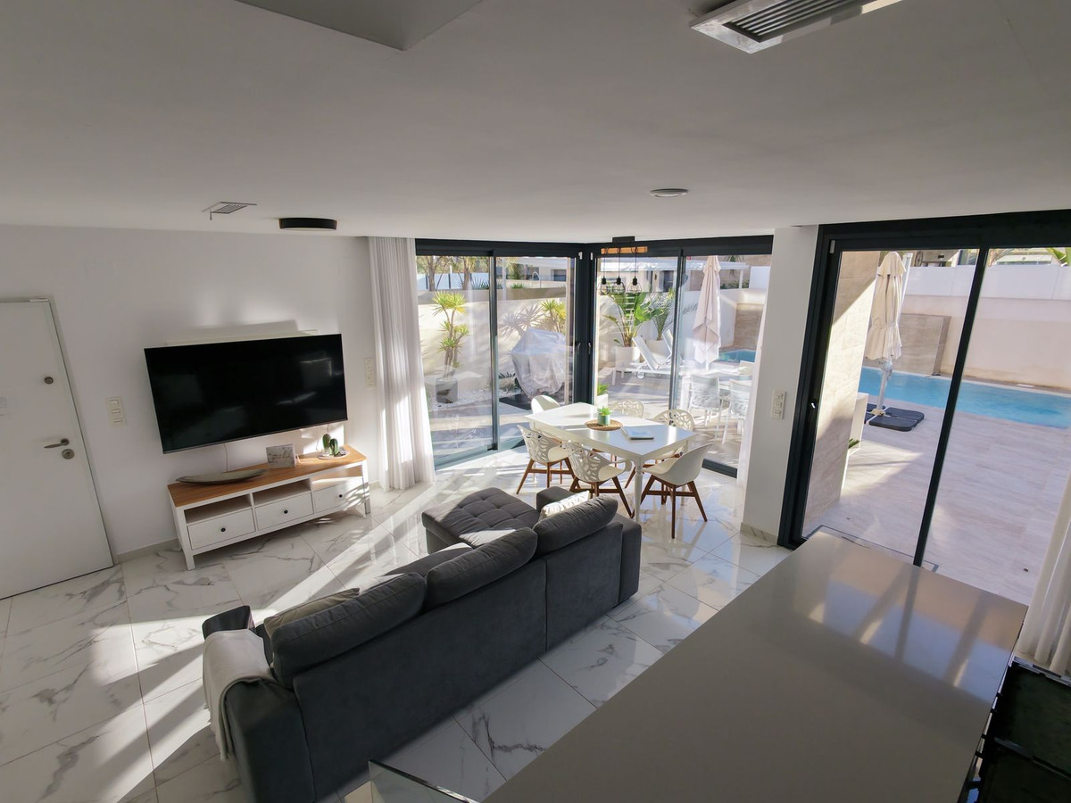 Huis te koop in Los Montesinos | 3 slaapkamers H5292274