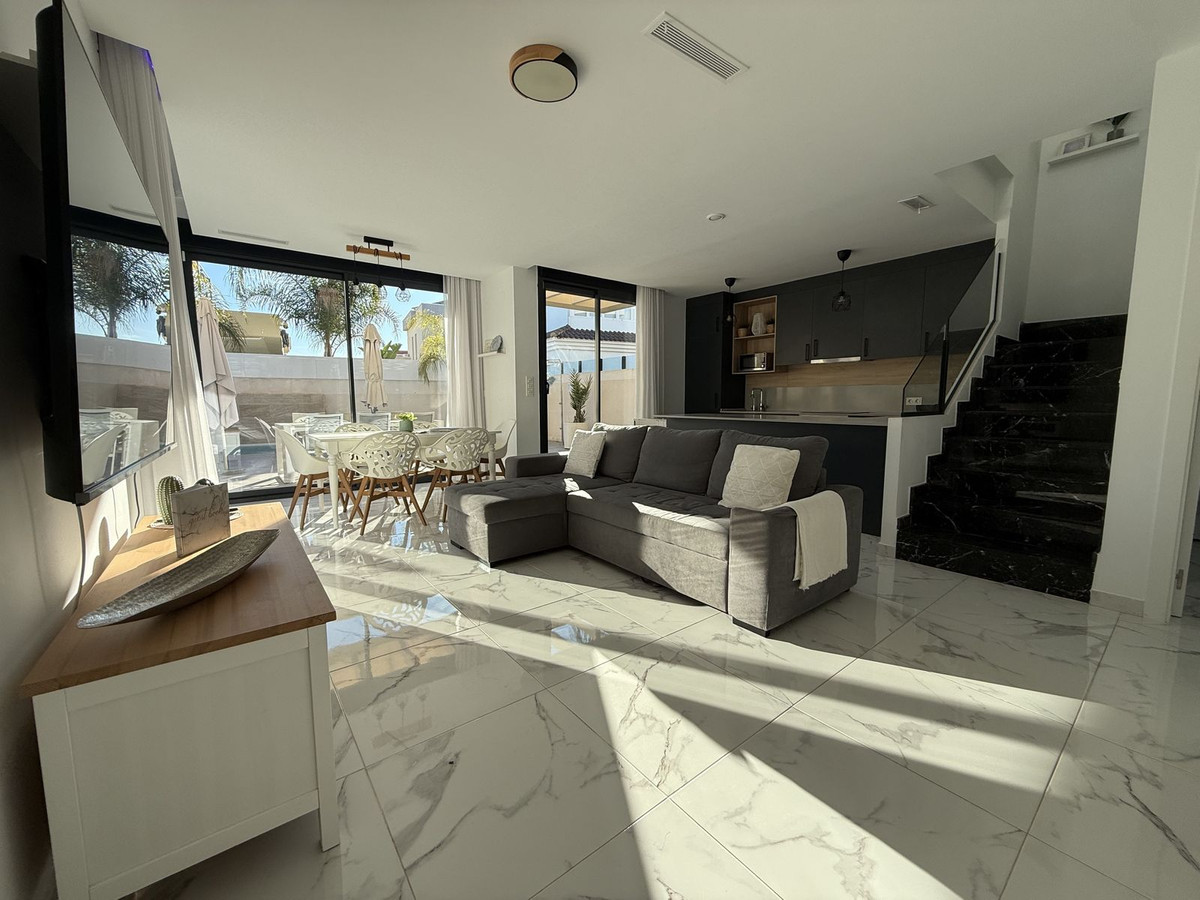 Huis te koop in Los Montesinos | 3 slaapkamers H5292274