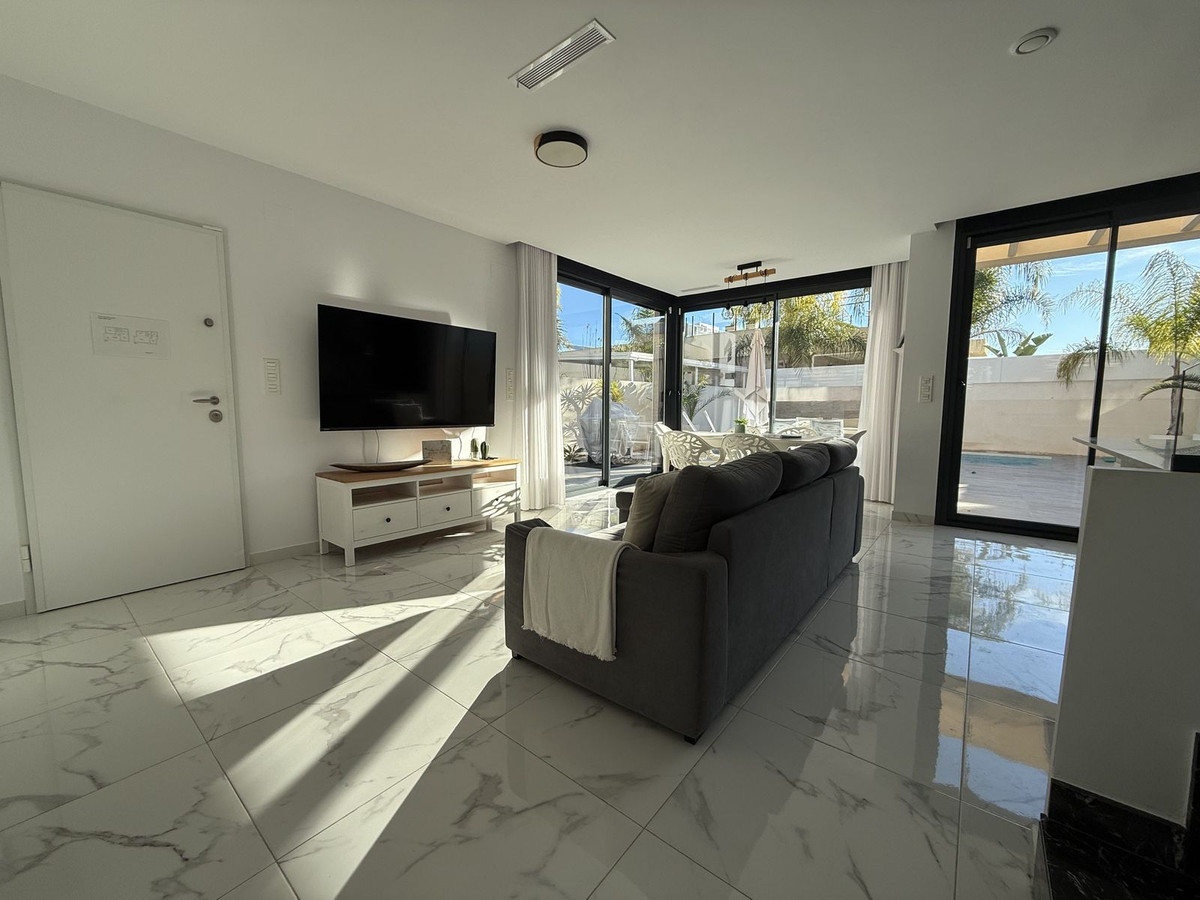 Huis te koop in Los Montesinos | 3 slaapkamers H5292274