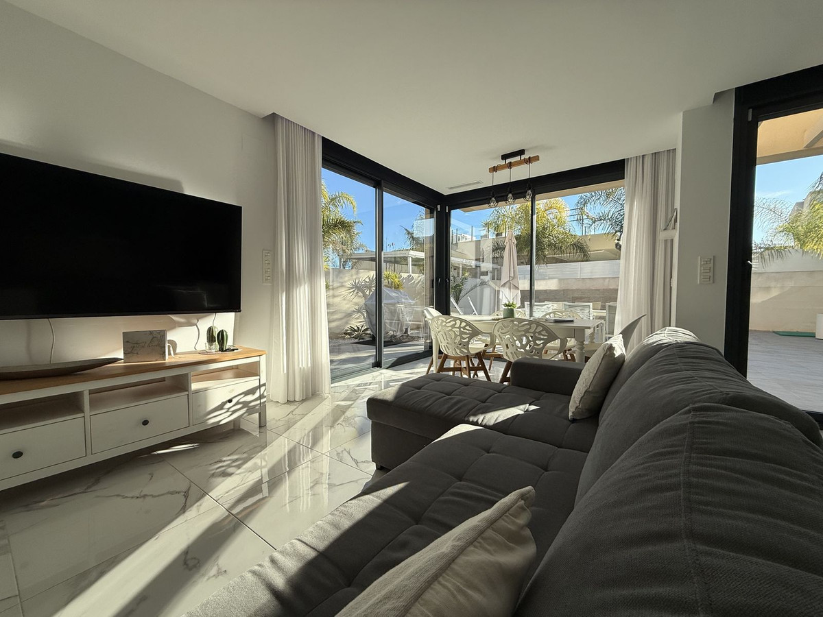 Huis te koop in Los Montesinos | 3 slaapkamers H5292274