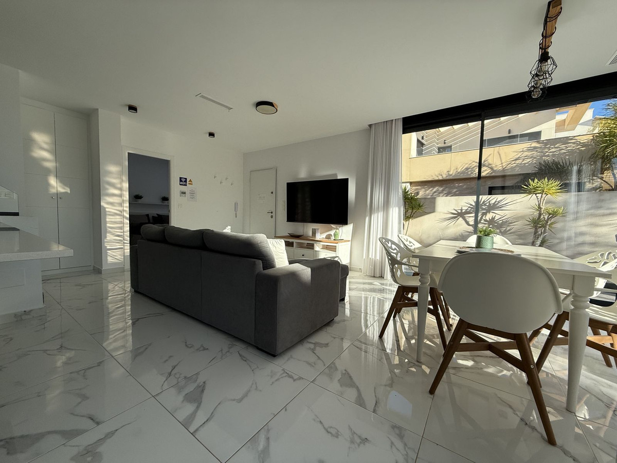 Huis te koop in Los Montesinos | 3 slaapkamers H5292274