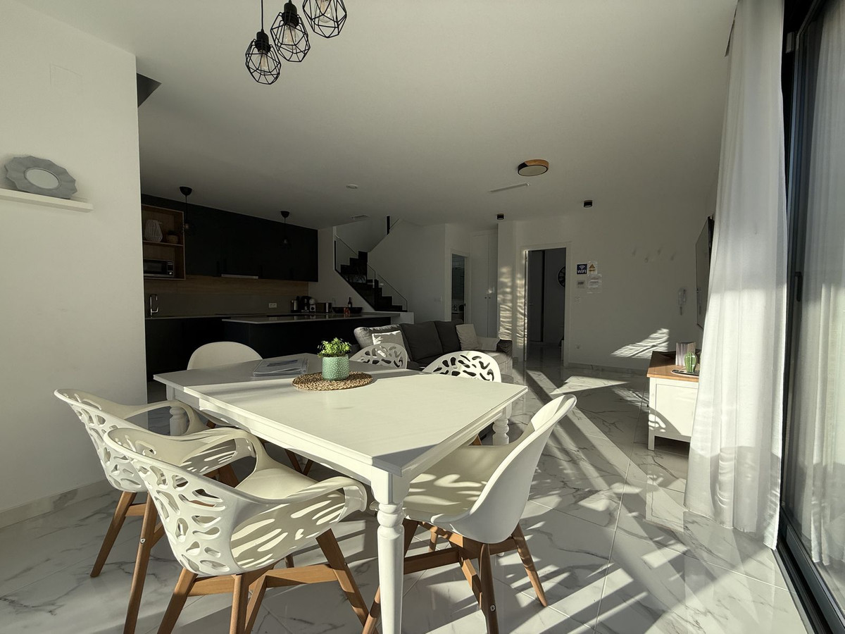 Huis te koop in Los Montesinos | 3 slaapkamers H5292274