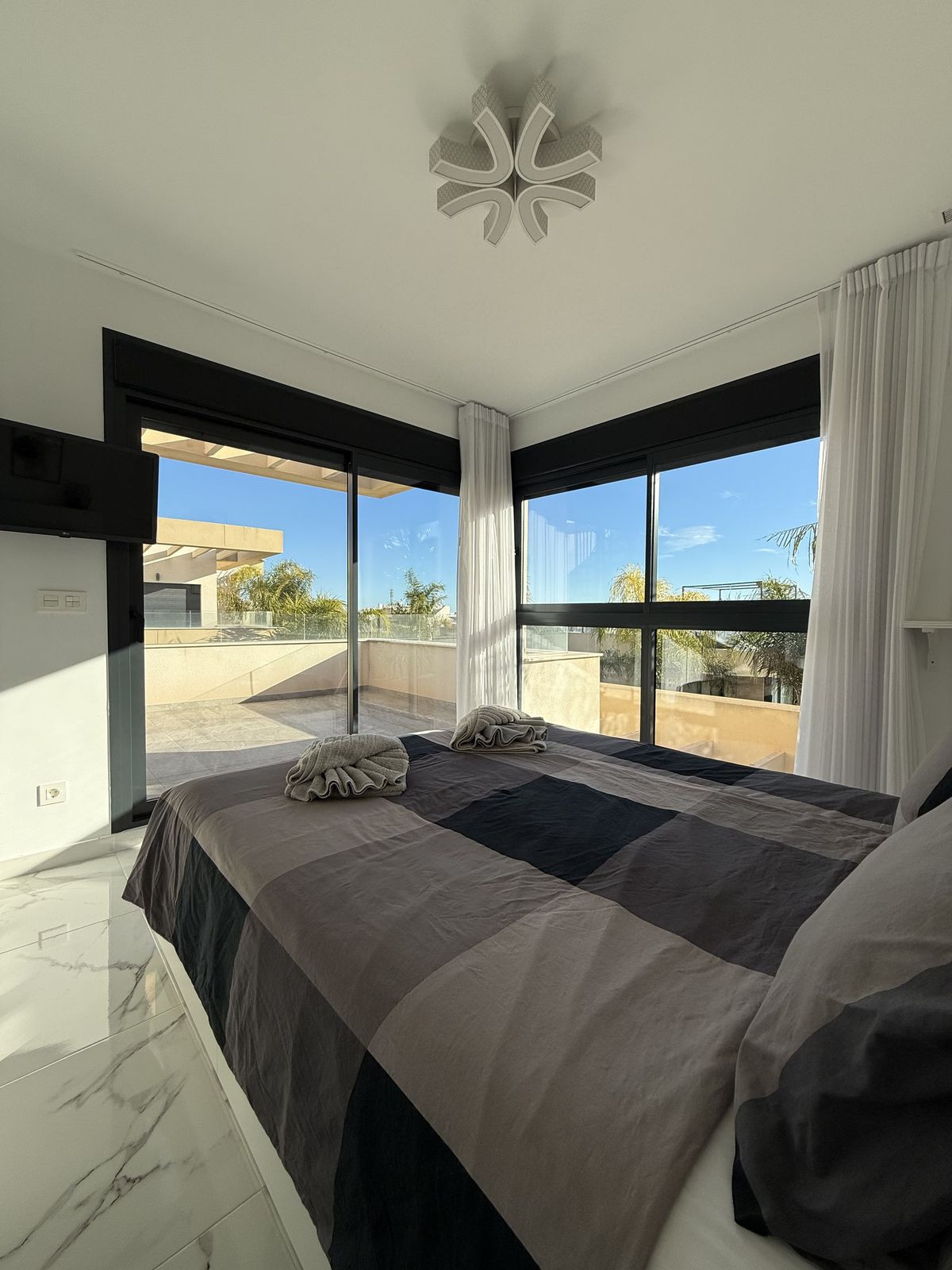 Huis te koop in Los Montesinos | 3 slaapkamers H5292274