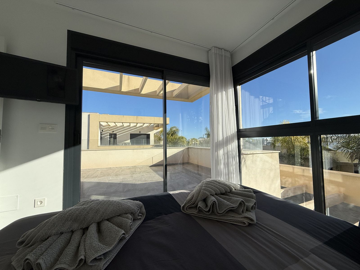 Huis te koop in Los Montesinos | 3 slaapkamers H5292274