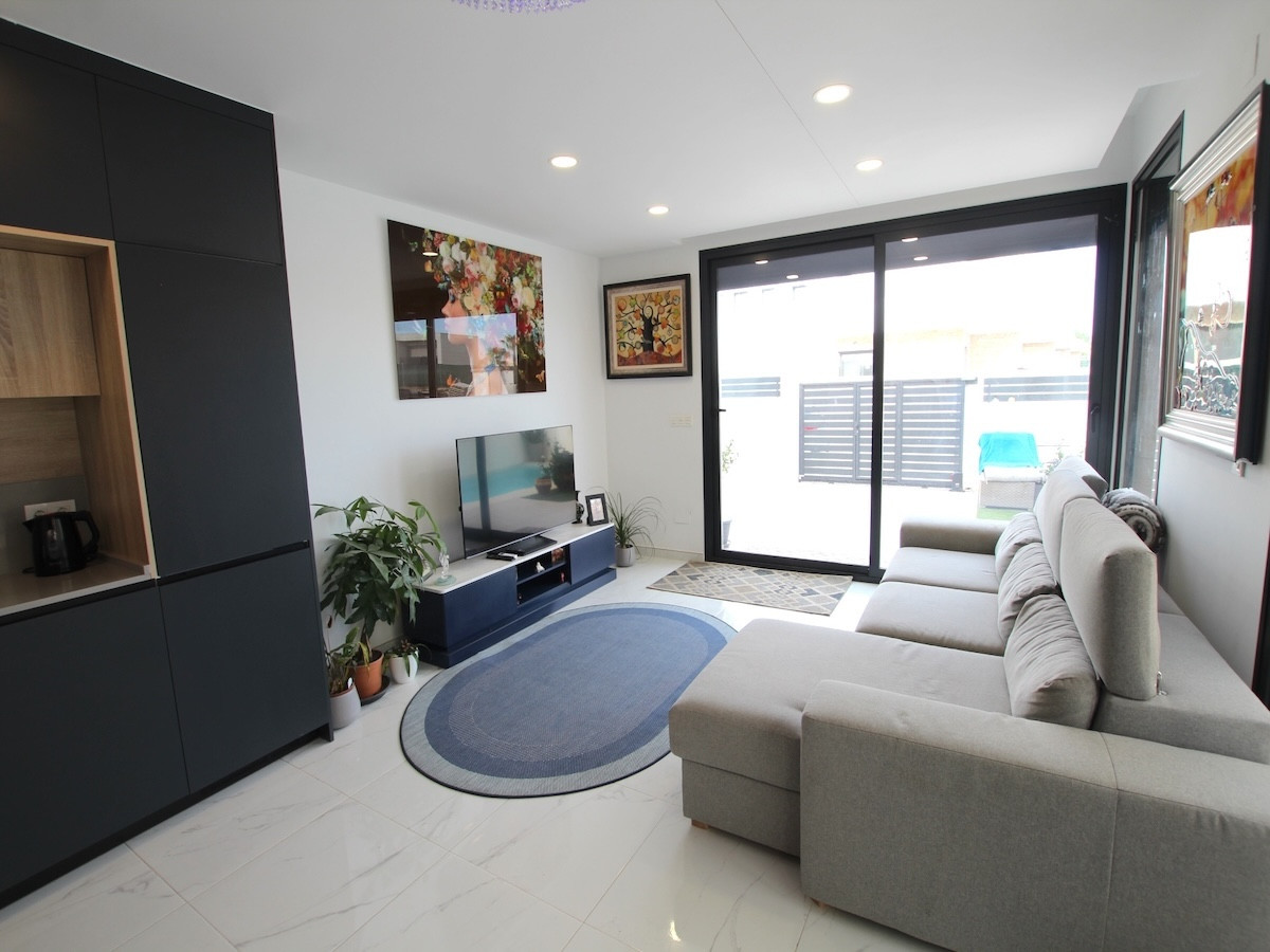 Huis te koop in Los Montesinos | 3 slaapkamers H5303191