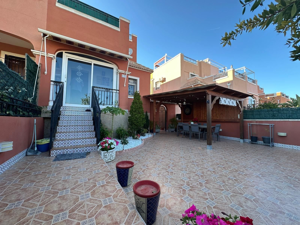 Huis te koop in Los Montesinos | 3 slaapkamers H5315458