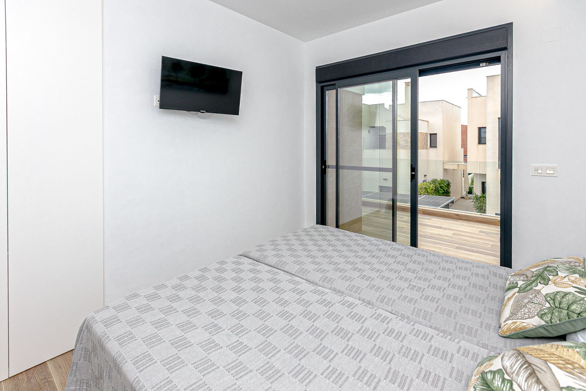 Huis te koop in Los Montesinos | 2 slaapkamers H5378398