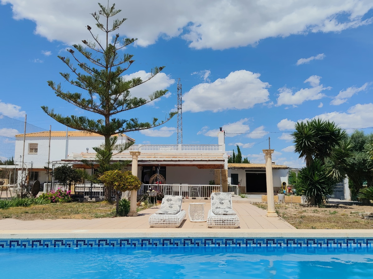 Huis te koop in Los Montesinos | 6 slaapkamers H5394595
