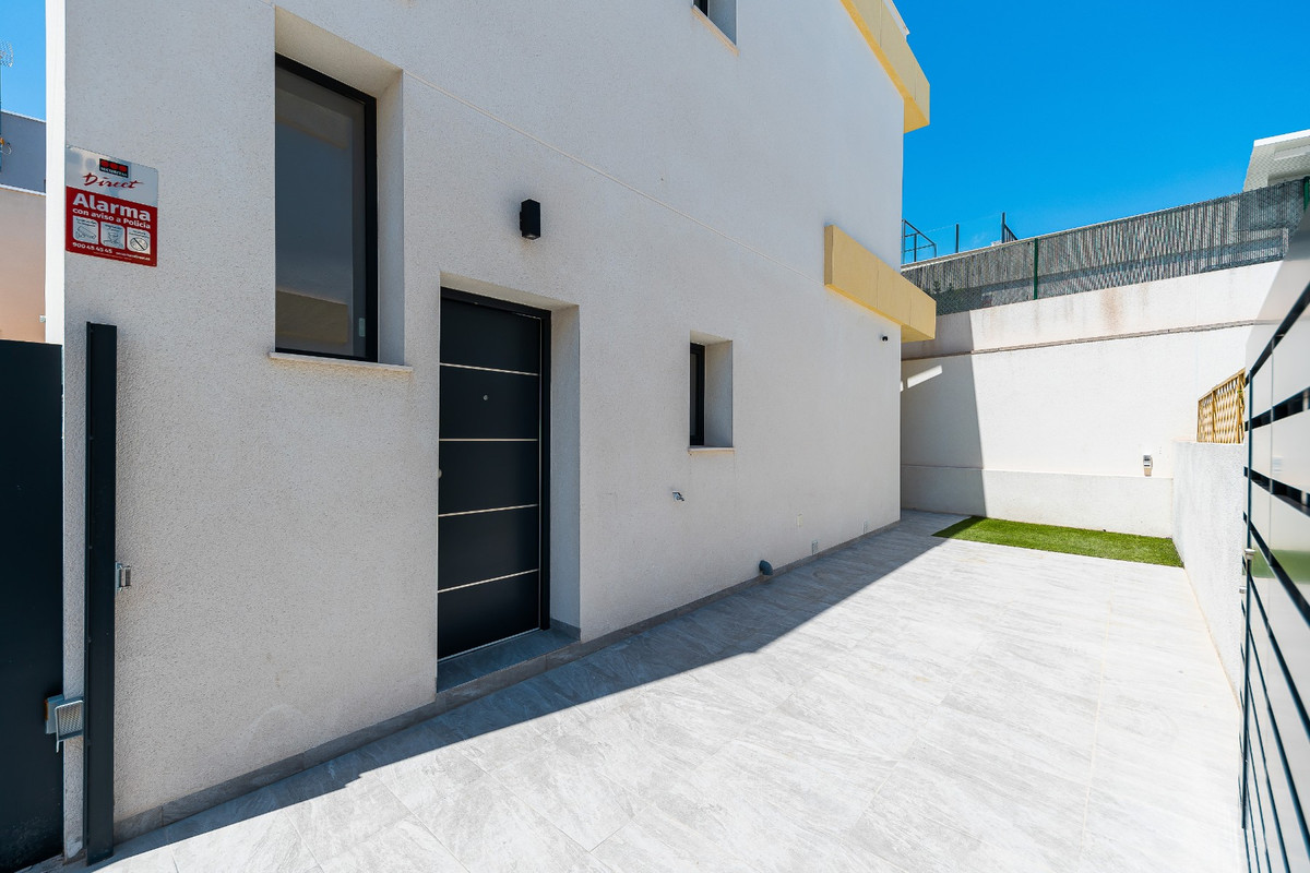Huis te koop in Los Montesinos | 3 slaapkamers H5400874