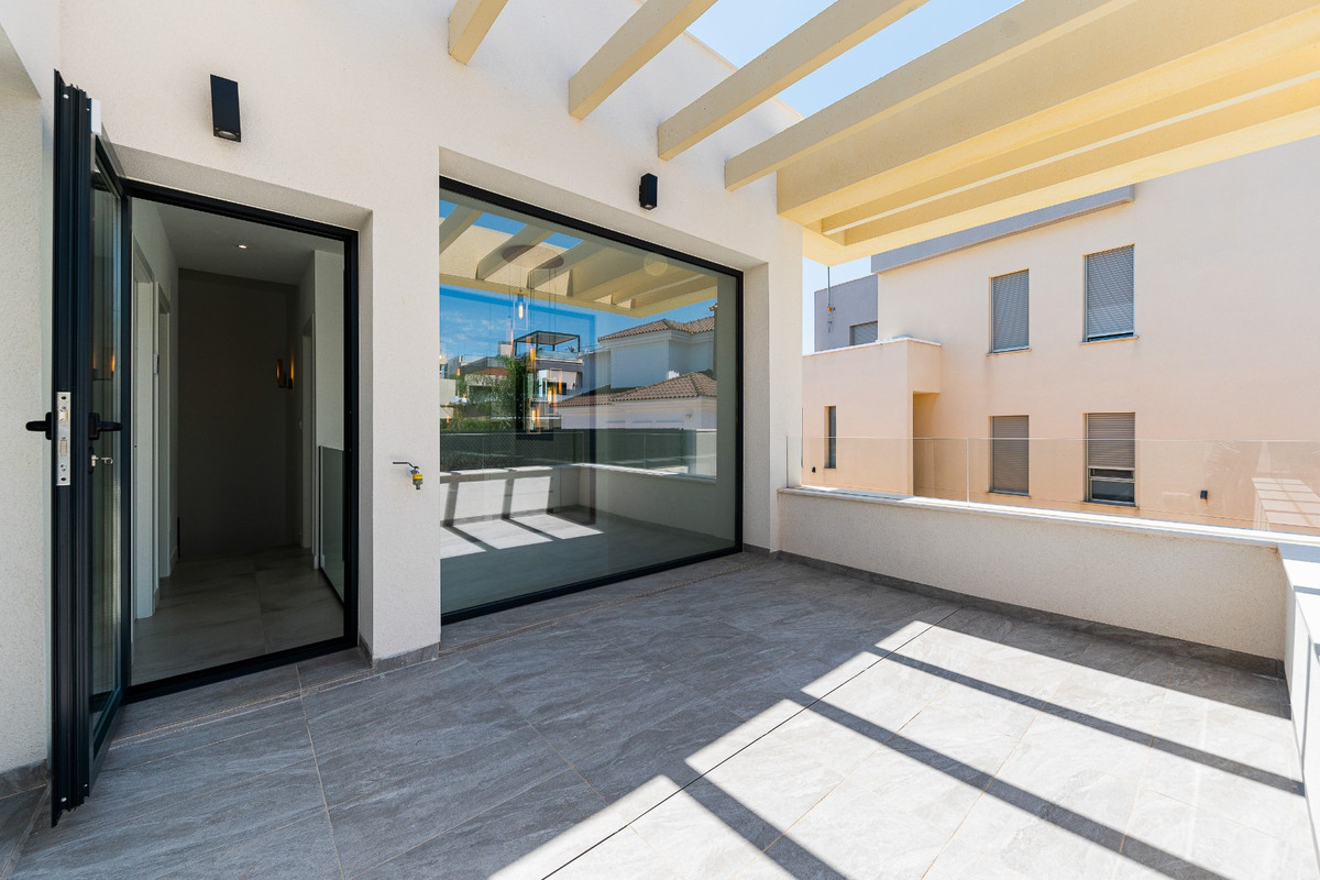 Huis te koop in Los Montesinos | 3 slaapkamers H5400874