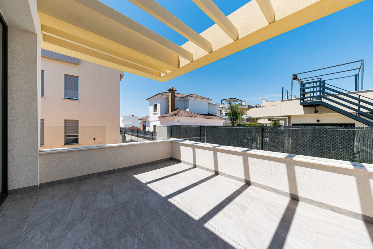Huis te koop in Los Montesinos | 3 slaapkamers H5400874