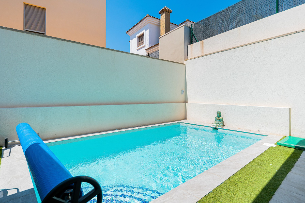 Huis te koop in Los Montesinos | 3 slaapkamers H5400874