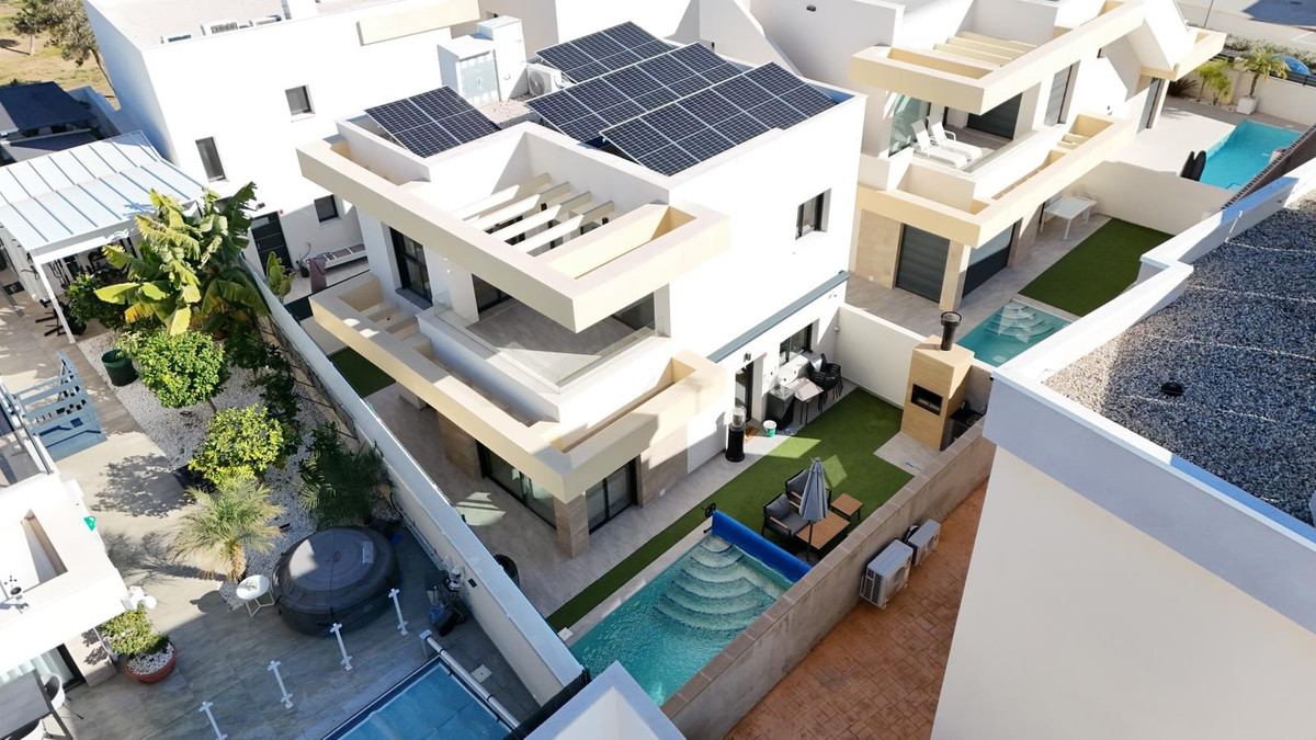 Huis te koop in Los Montesinos | 3 slaapkamers H5400874