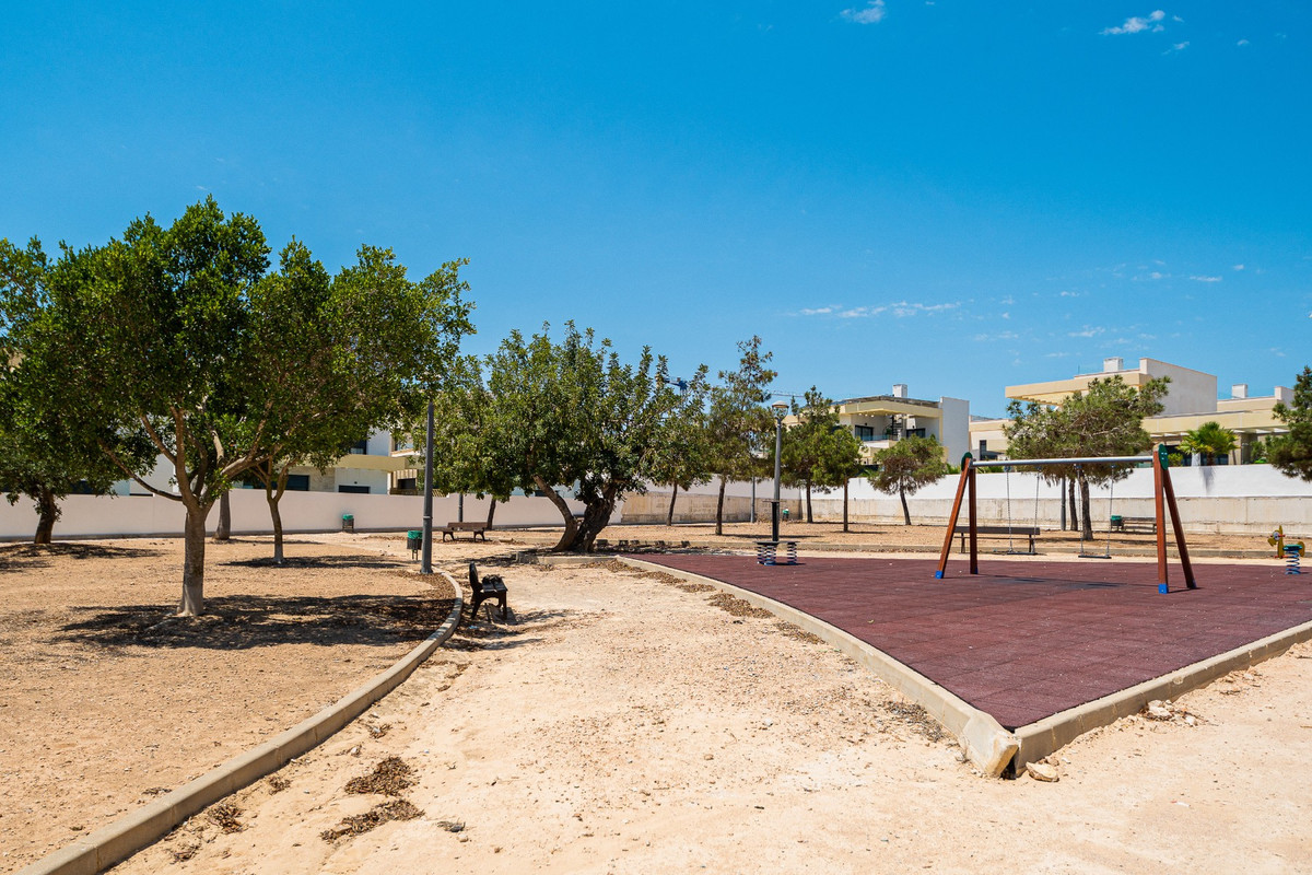 Huis te koop in Los Montesinos | 3 slaapkamers H5400874