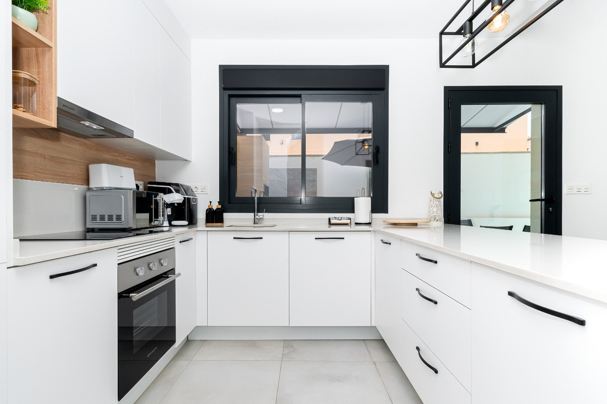 Huis te koop in Los Montesinos | 3 slaapkamers H5400874