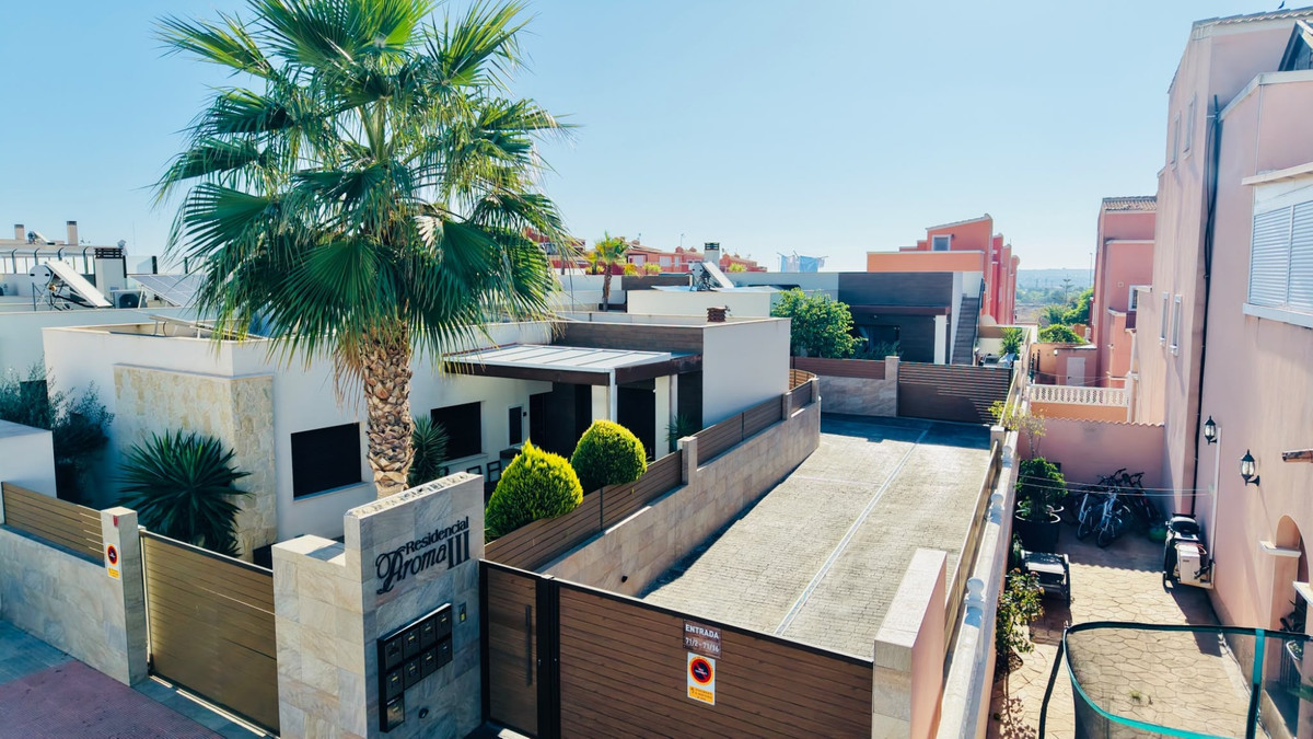 Huis te koop in Los Montesinos | 3 slaapkamers H5497093