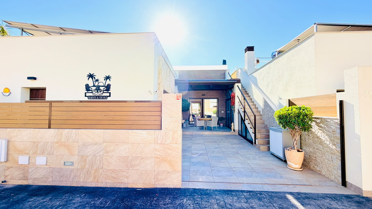 Huis te koop in Los Montesinos | 3 slaapkamers H5497093