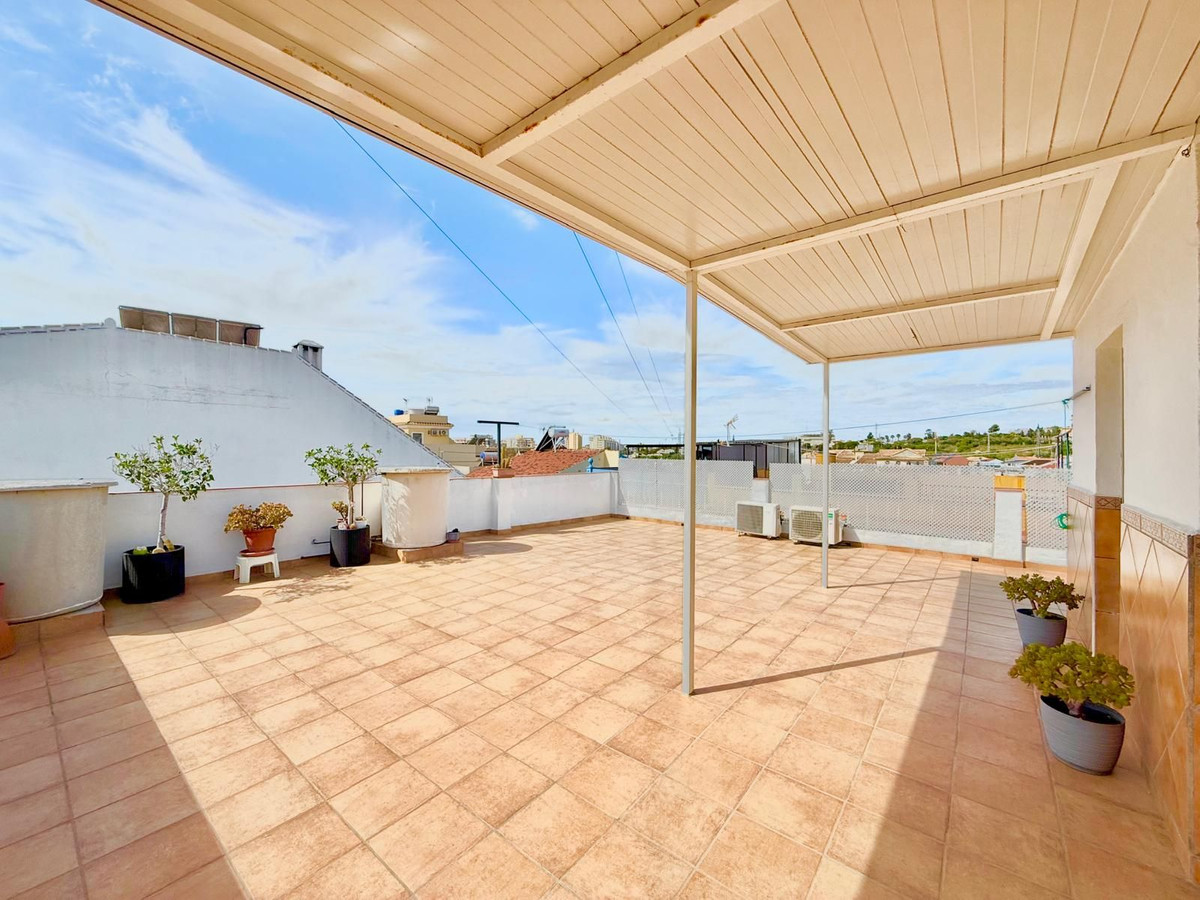 Geschakelde Woning in Los Pacos-1