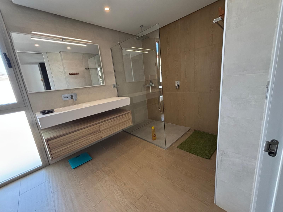 Huis te koop in Los Pacos | 4 slaapkamers H5153542