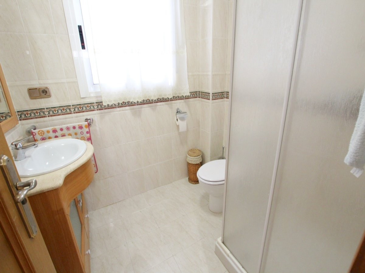 Huis te koop in Los Palacios | 3 slaapkamers H5400325
