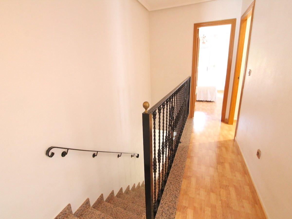 Huis te koop in Los Palacios | 3 slaapkamers H5400325