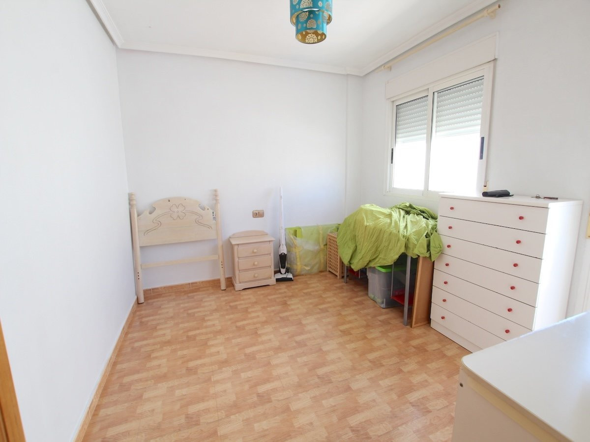 Huis te koop in Los Palacios | 3 slaapkamers H5400325