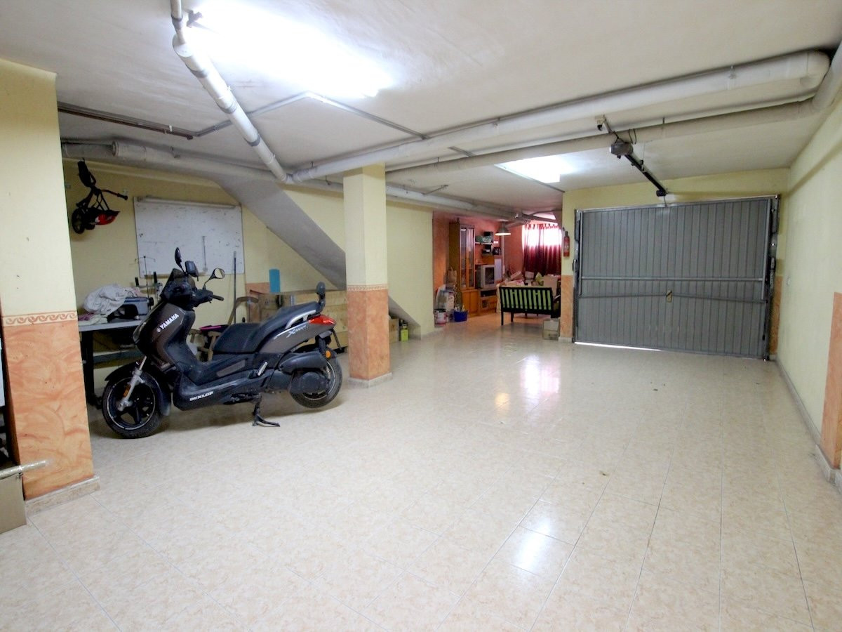 Huis te koop in Los Palacios | 3 slaapkamers H5400325