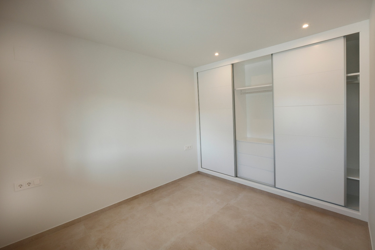 Huis te koop in Los Pinos | 4 slaapkamers H5211220