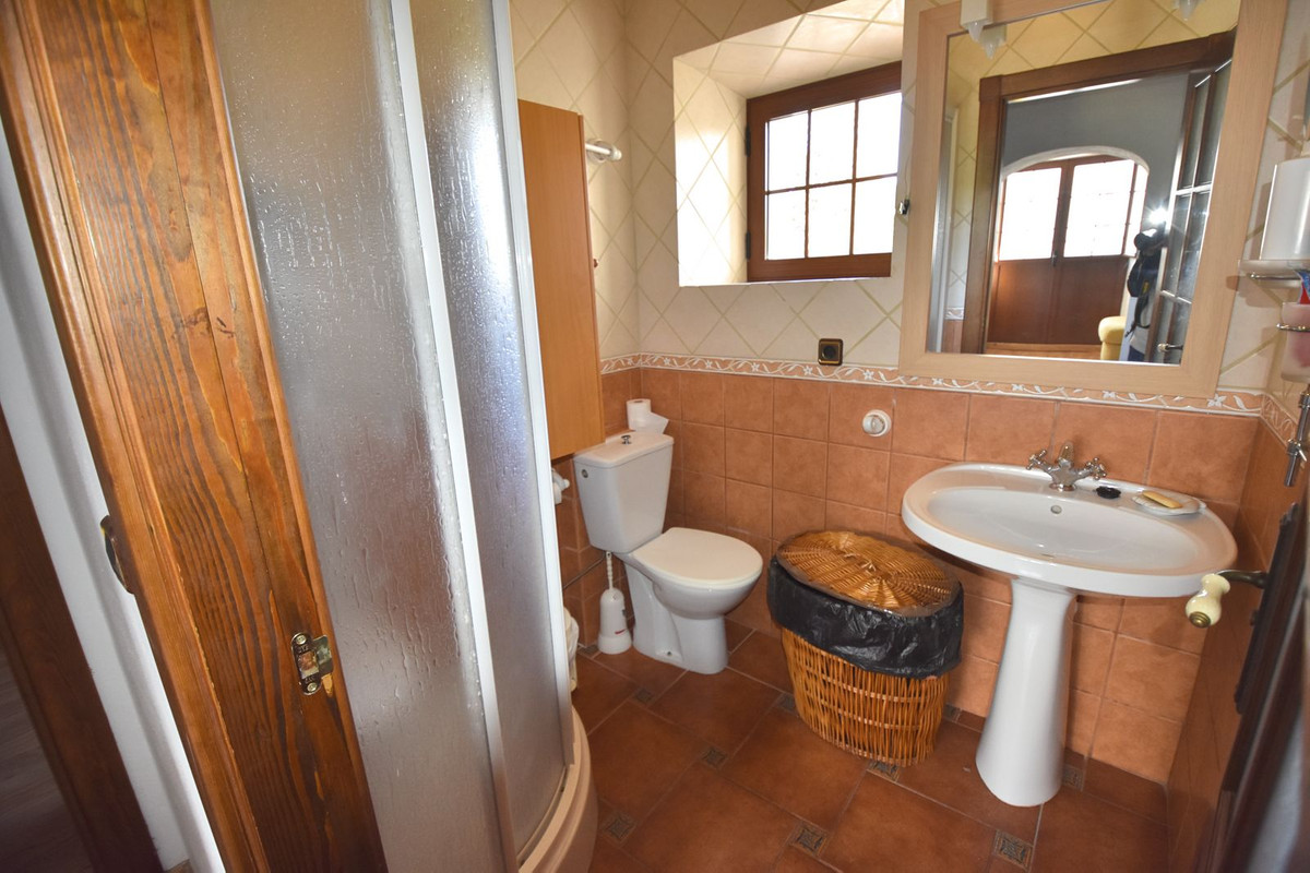 Semi-Vrijstaande Villa in Macharaviaya-13