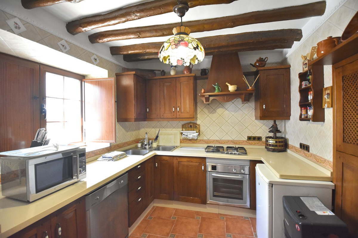 Semi-Vrijstaande Villa in Macharaviaya-19