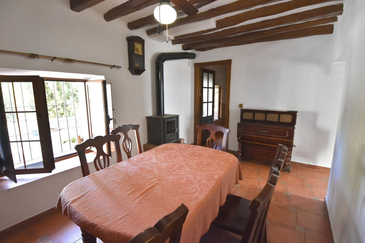 Semi-Vrijstaande Villa in Macharaviaya-4