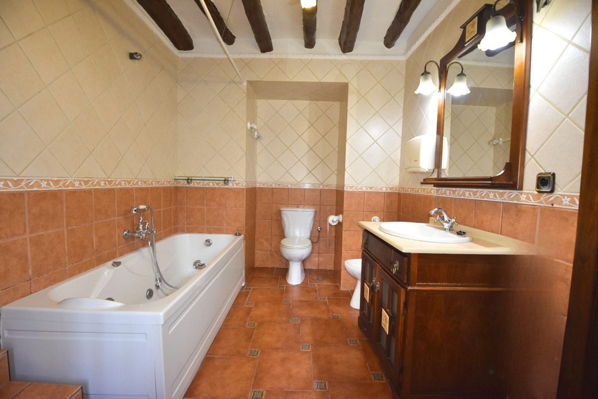 Semi-Vrijstaande Villa in Macharaviaya-7