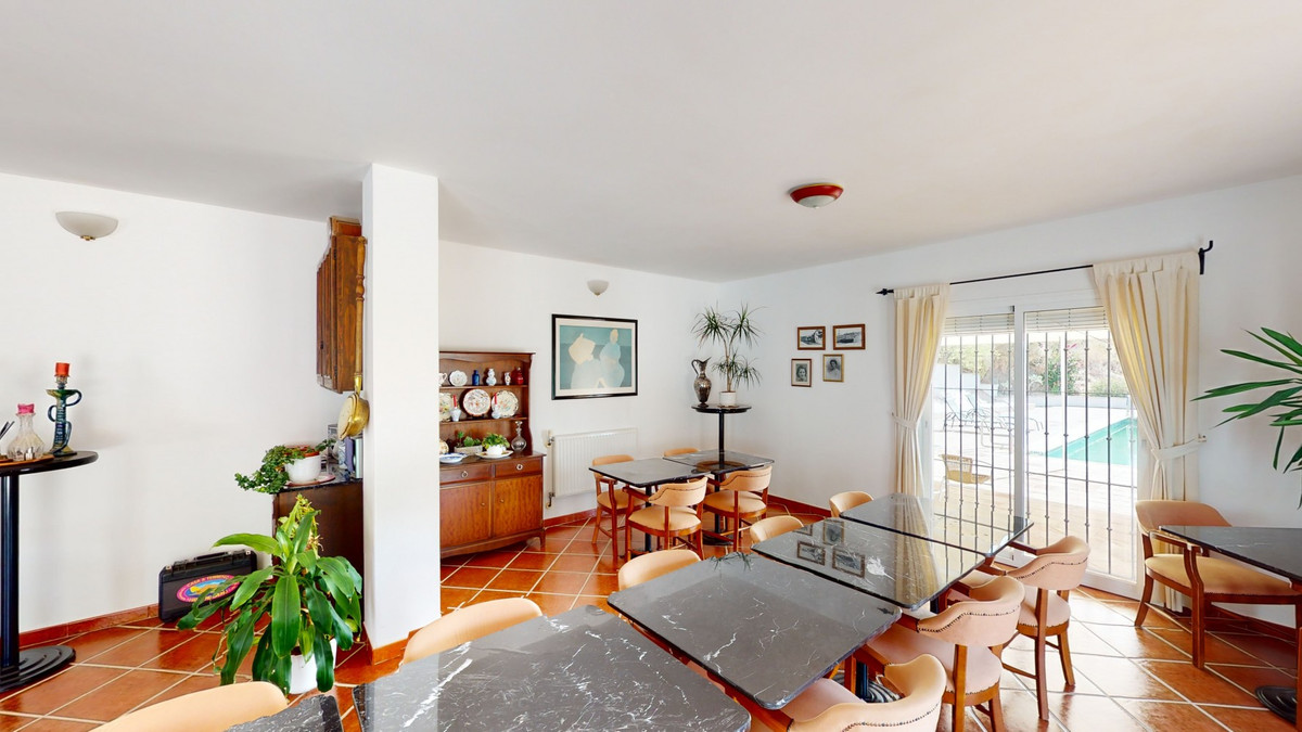 Huis te koop in Macharaviaya | 7 slaapkamers H5123257
