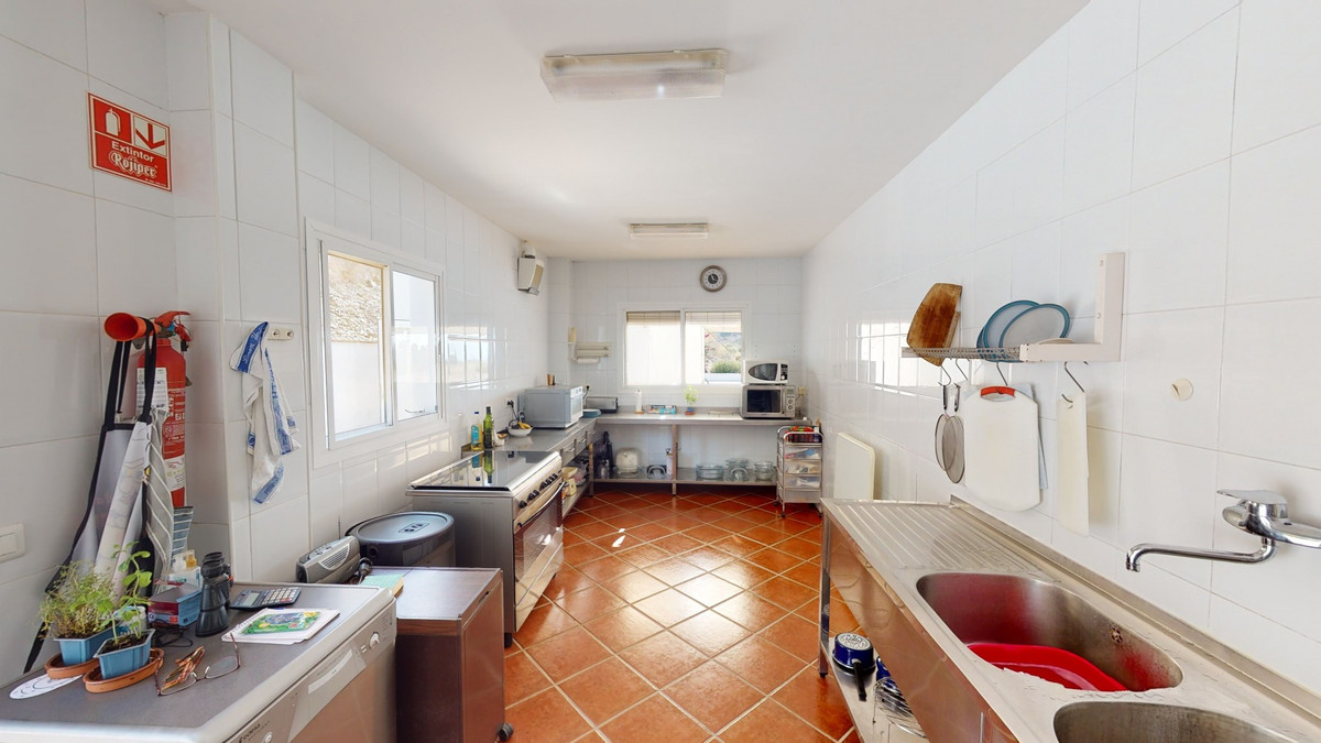 Huis te koop in Macharaviaya | 7 slaapkamers H5123257