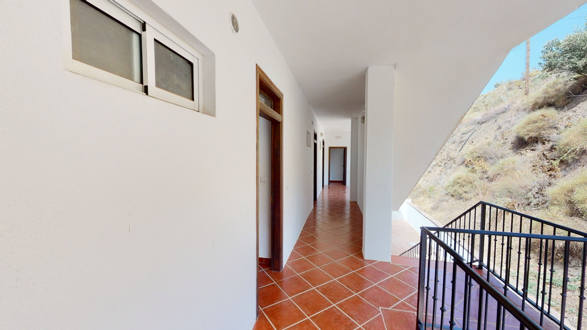 Huis te koop in Macharaviaya | 7 slaapkamers H5123257