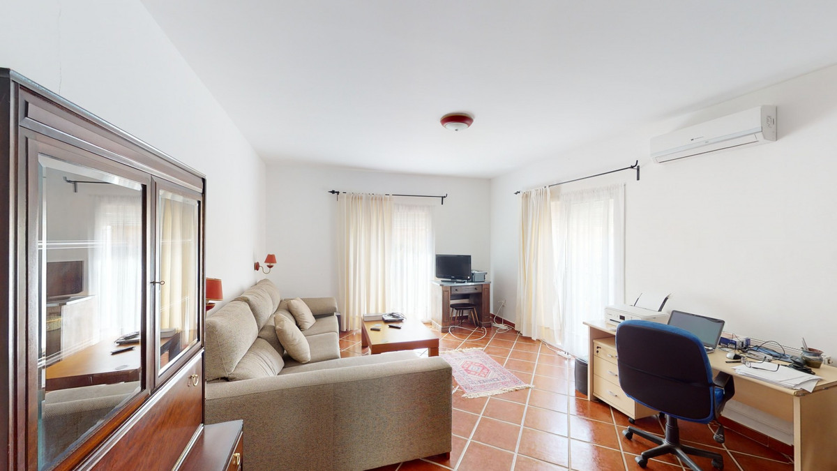 Huis te koop in Macharaviaya | 7 slaapkamers H5123257