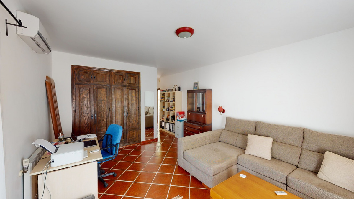 Huis te koop in Macharaviaya | 7 slaapkamers H5123257