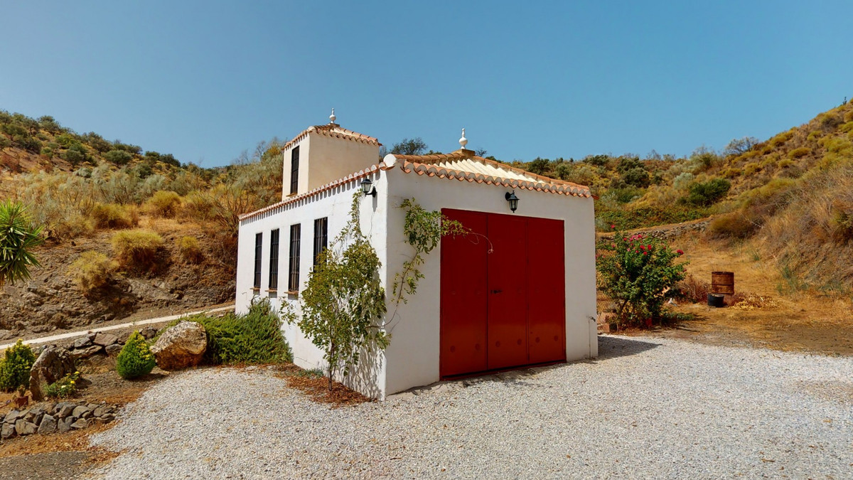 Huis te koop in Macharaviaya | 7 slaapkamers H5123257