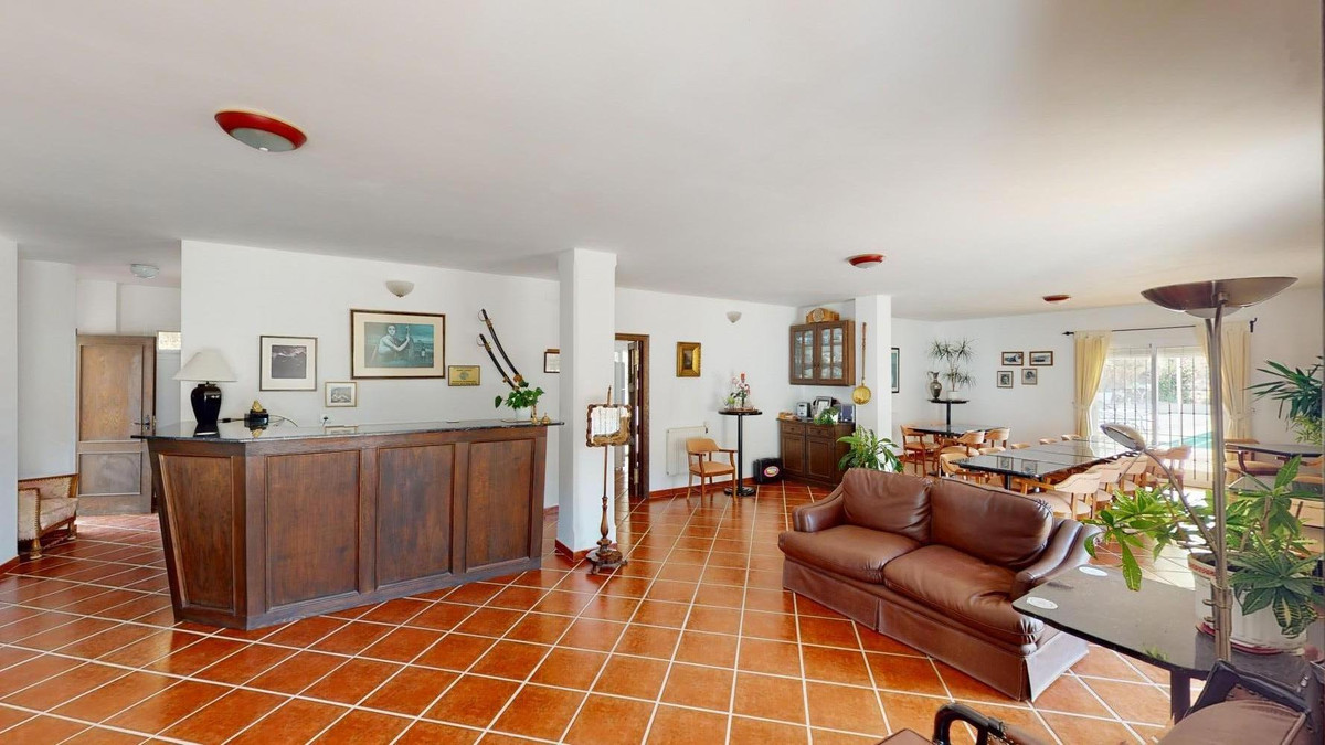 Huis te koop in Macharaviaya | 7 slaapkamers H5123257