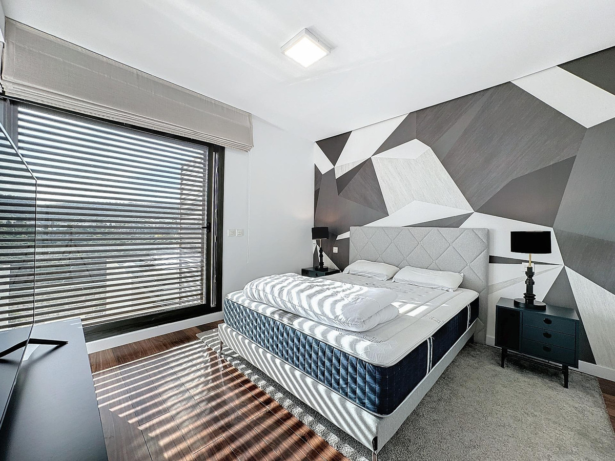 Huis te koop in Manilva | 4 slaapkamers H5027182