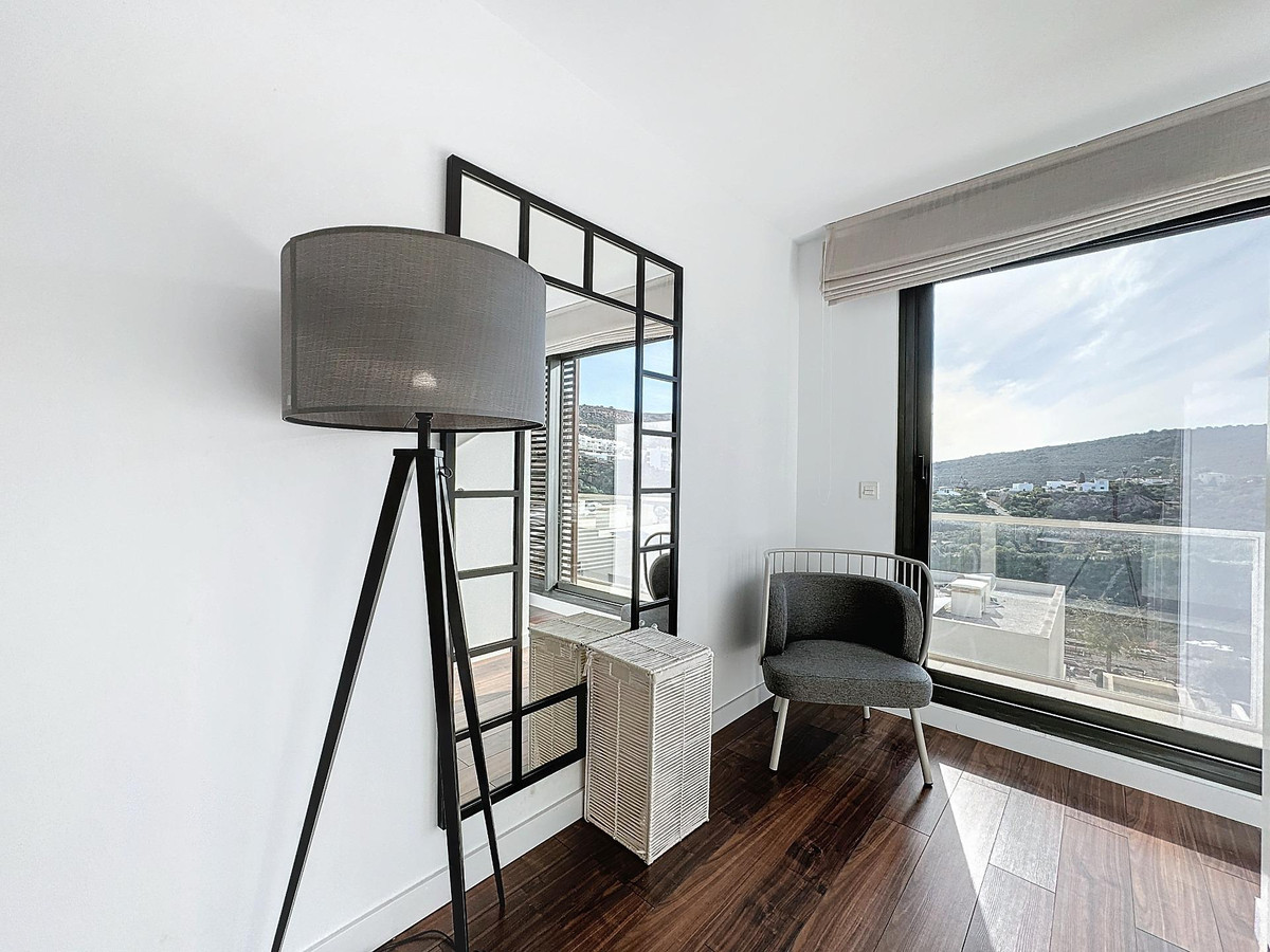 Huis te koop in Manilva | 4 slaapkamers H5027182