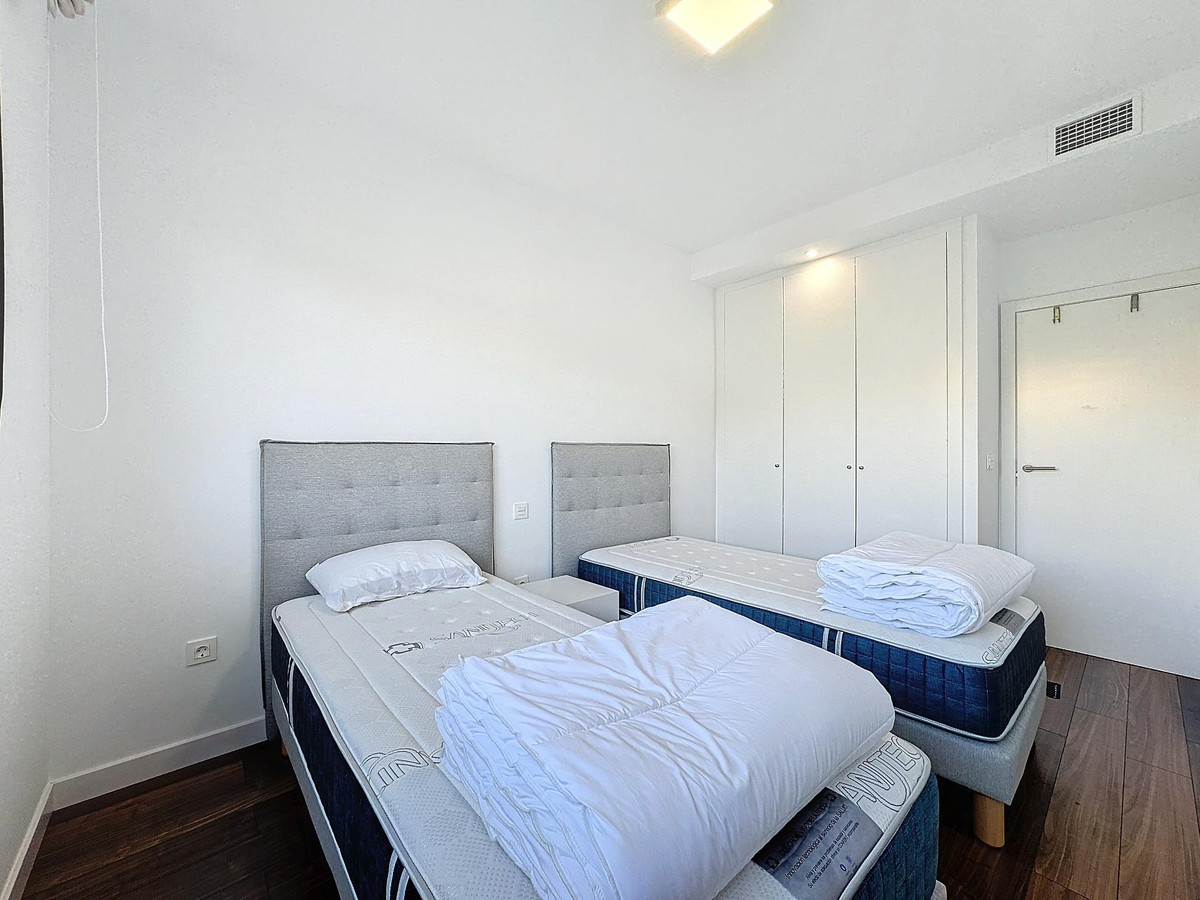 Huis te koop in Manilva | 4 slaapkamers H5027182