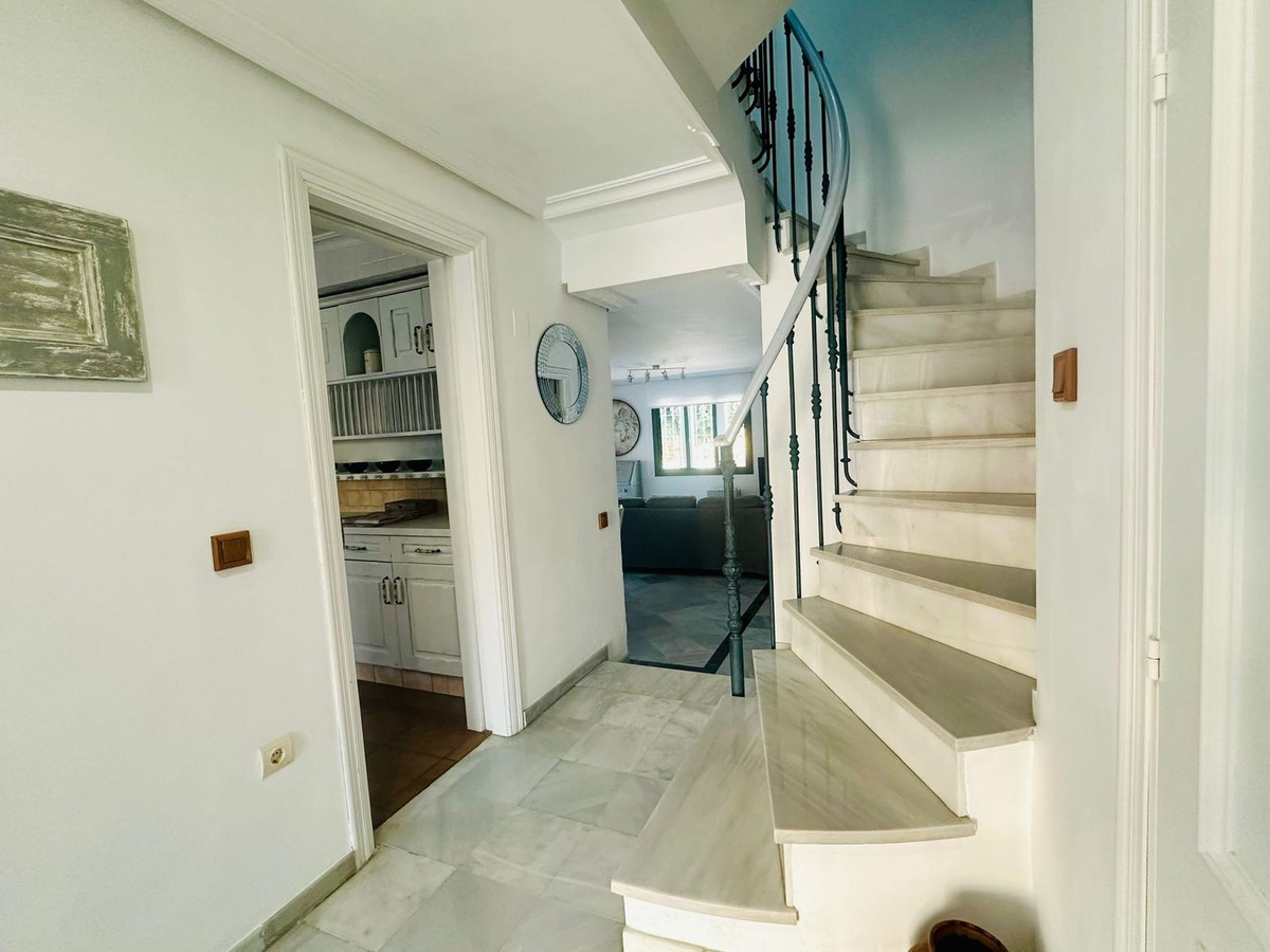 Huis te koop in Manilva | 4 slaapkamers H5057782