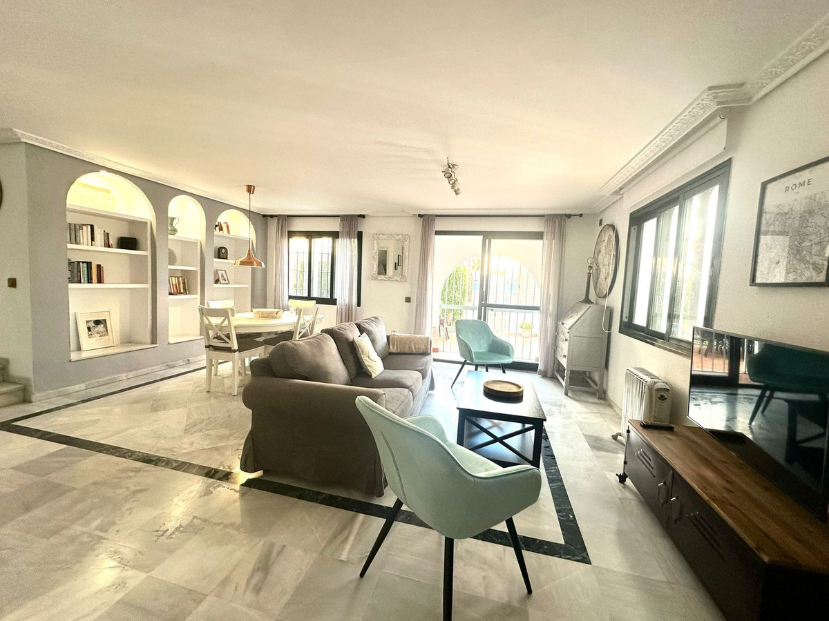 Huis te koop in Manilva | 4 slaapkamers H5057782