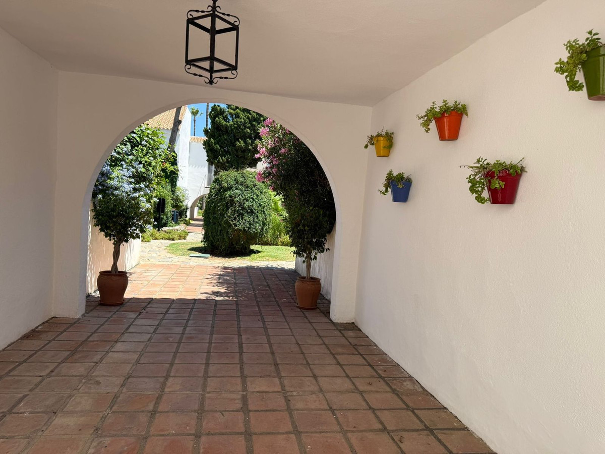 Huis te koop in Manilva | 4 slaapkamers H5057782